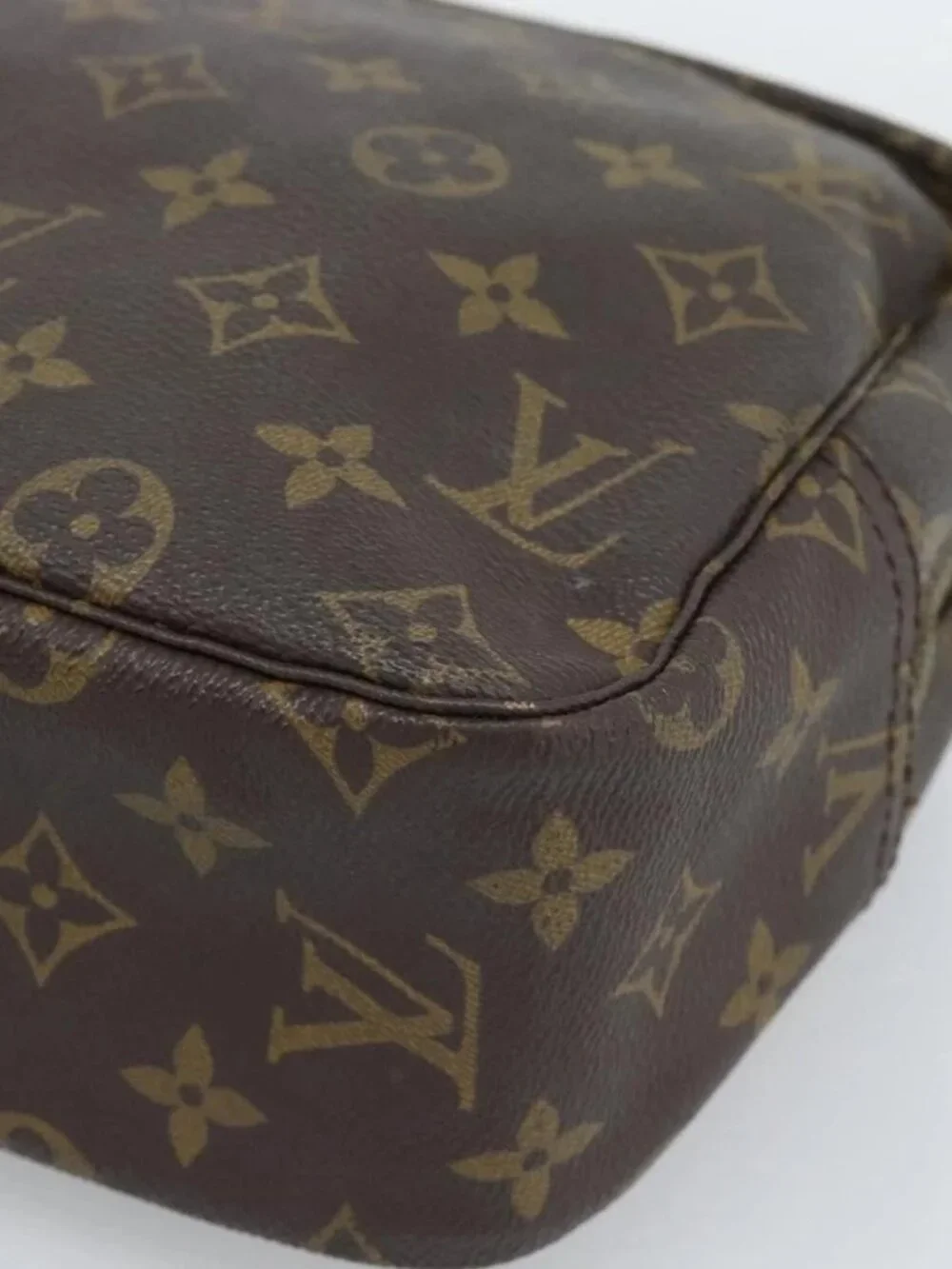 LOUIS VUITTON Monogram Trousse Toilette 28 Clutch Bag M47522 LV Auth 189018